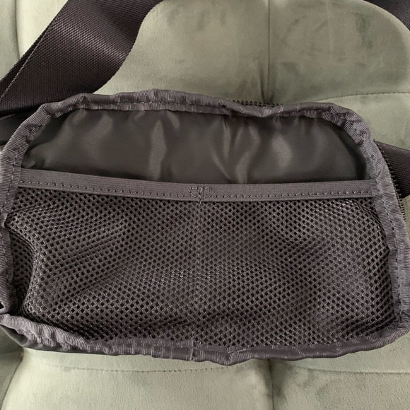 Lululemon Everywhere Belt Bag OG Rare Moonwalk Belt Bag - Picture 11 of 12